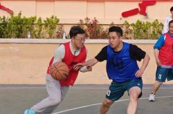 开云APP-篮球战术演练实地进行，集体配合默契