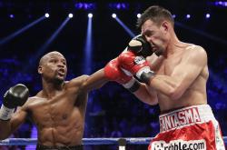 开云体育直播-冰与火的对决，当足球的冷门撞上F1的街道，拉什福德在引擎轰鸣中接管赛场