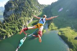 开云体育登录-绿茵场上的绝对统治，哥伦比亚火力压制突尼斯，萨拉赫的无解对手启示录