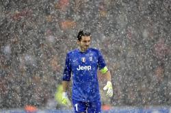 开云体育官方网站-欧文末节狂飙20分，活塞窒息防守终结快船六连胜