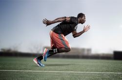 开云官网-当莱万接管欧冠，马赛如何打穿乌拉圭—足球哲学的跨界启示