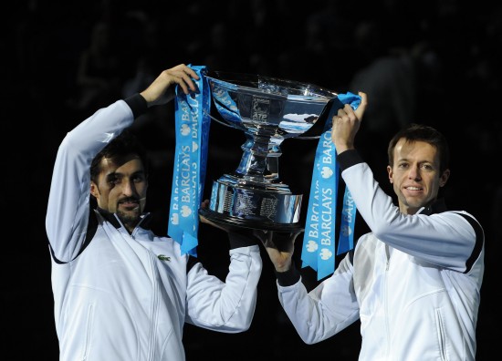 塞尔维亚代表团勇夺奖杯,打破记录 塞尔维亚代表团勇夺奖杯,打破记录