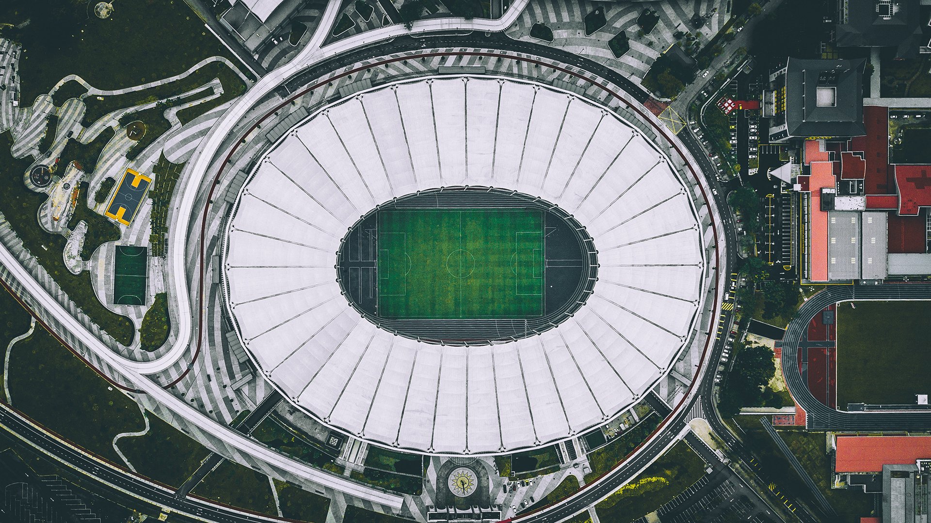 2026世界杯历史重演，奥地利铁血逆转日本，苏亚雷斯王者归来主导强硬对抗